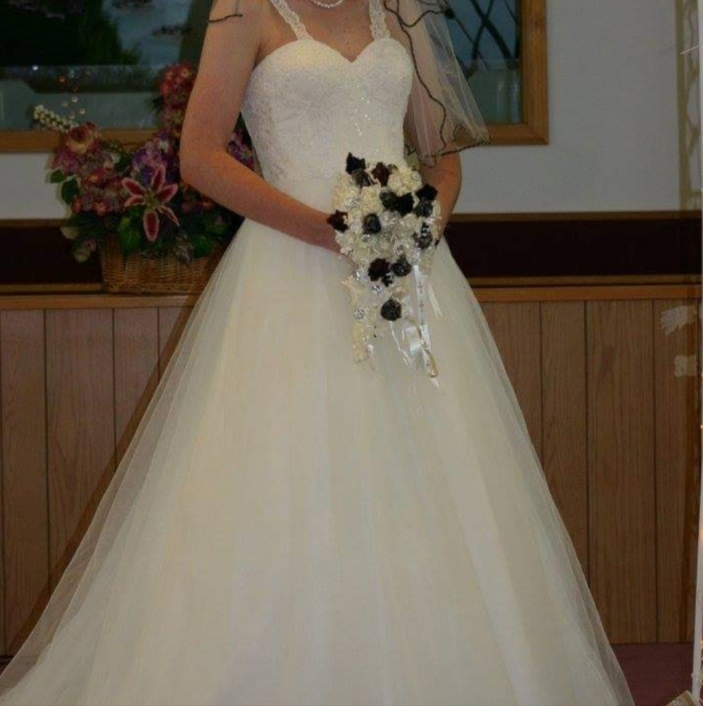 Wedding dress